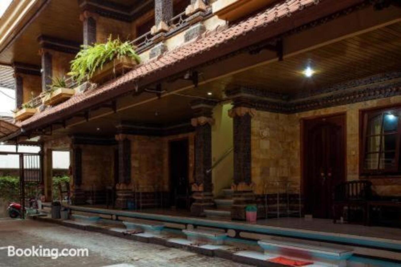 Segara Sadhu Inn Kuta By Ecommerceloka Екстер'єр фото